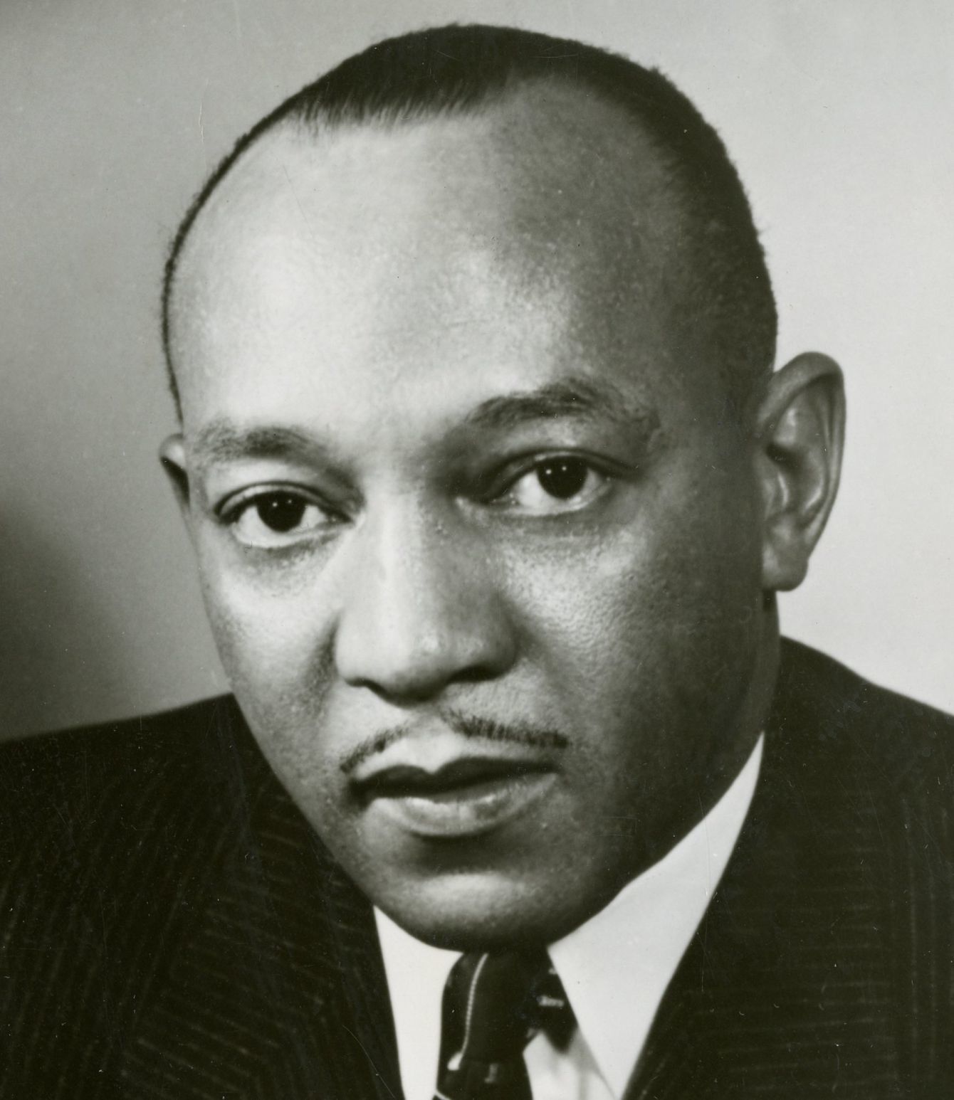Jesse Owens, 1957